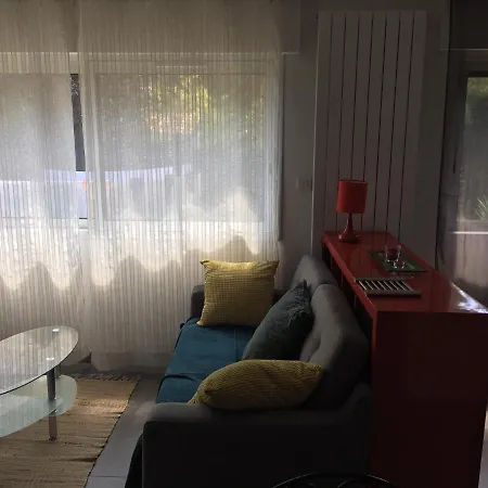 Bel En Rez De Jardin, 10min Centre Et 300m Quais De Seine Wifi Rouen